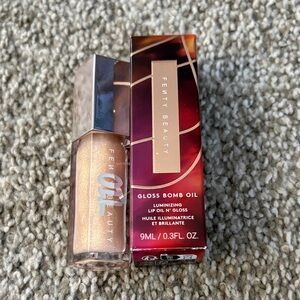 Fenty Beauty Gloss Bomb Oil in Shimmering Gold
